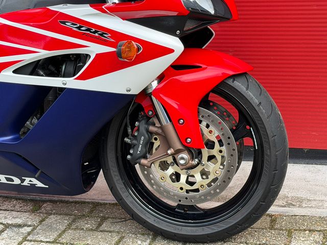 honda - cbr-1000-rr-fireblade