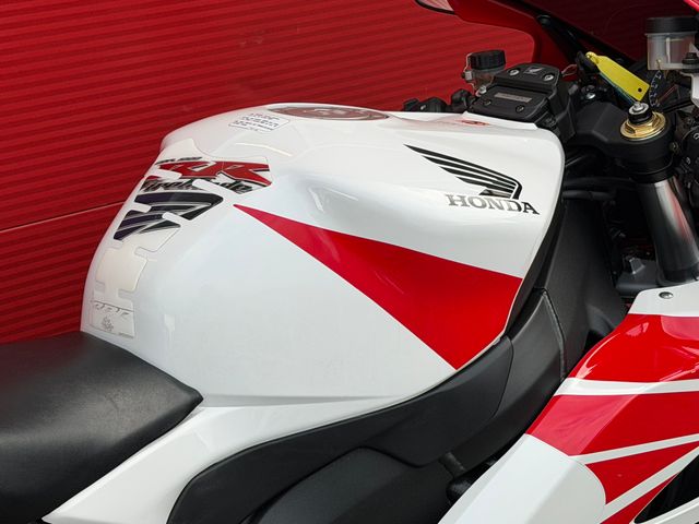 honda - cbr-1000-rr-fireblade