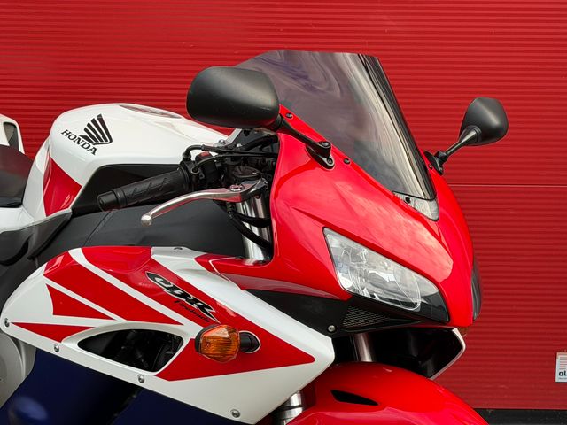 honda - cbr-1000-rr-fireblade
