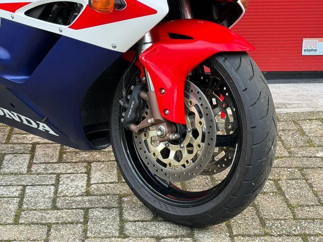 honda - cbr-1000-rr-fireblade