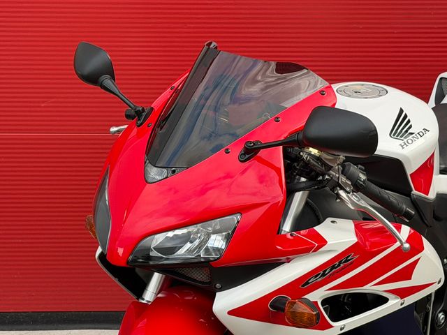 honda - cbr-1000-rr-fireblade