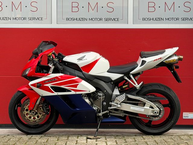 honda - cbr-1000-rr-fireblade