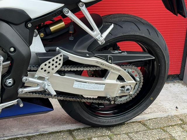 honda - cbr-1000-rr-fireblade