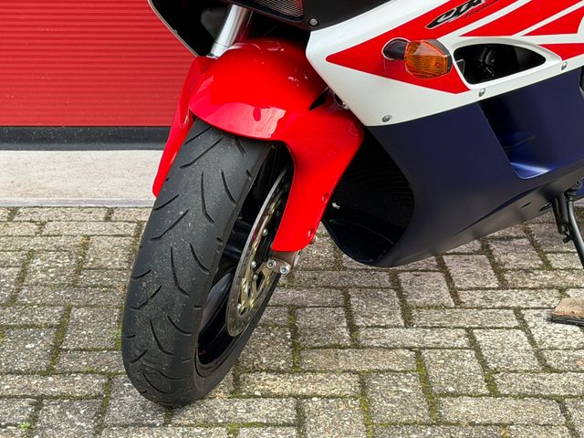 honda - cbr-1000-rr-fireblade