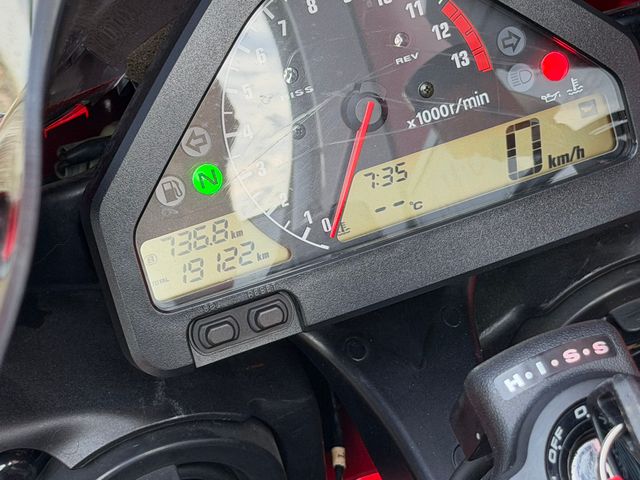 honda - cbr-1000-rr-fireblade