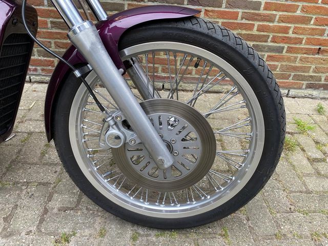 suzuki - vs-750-intruder