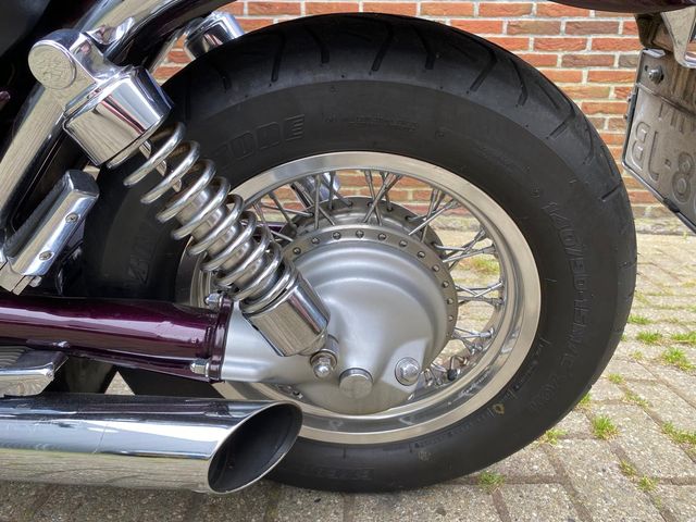 suzuki - vs-750-intruder