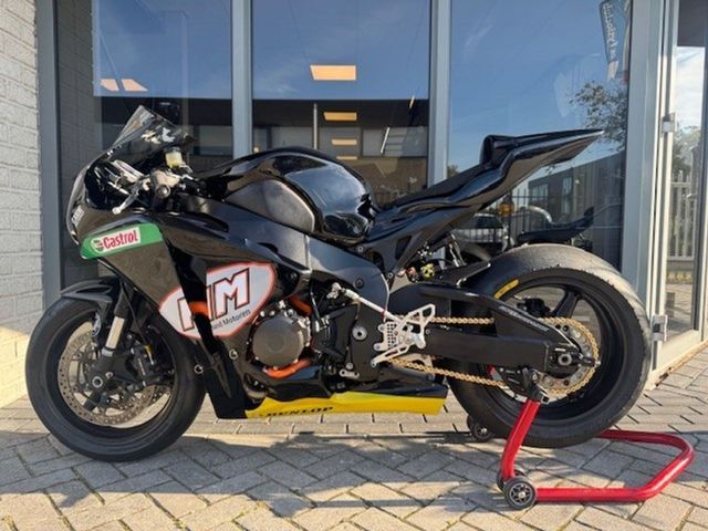 honda - cbr-1000-rr-fireblade