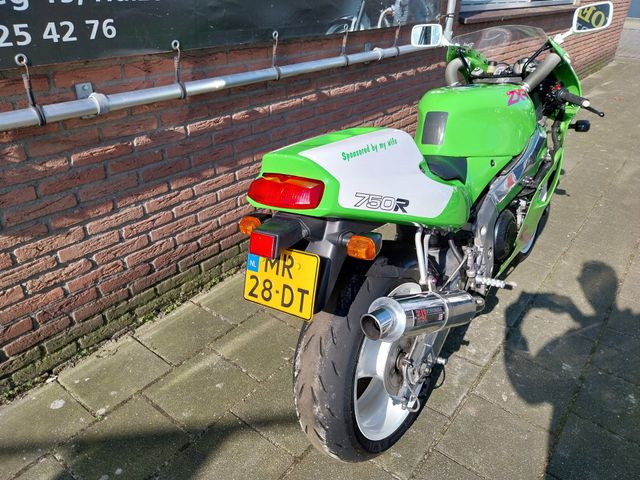 kawasaki - zxr-750-rr