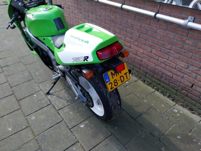 kawasaki - zxr-750-rr