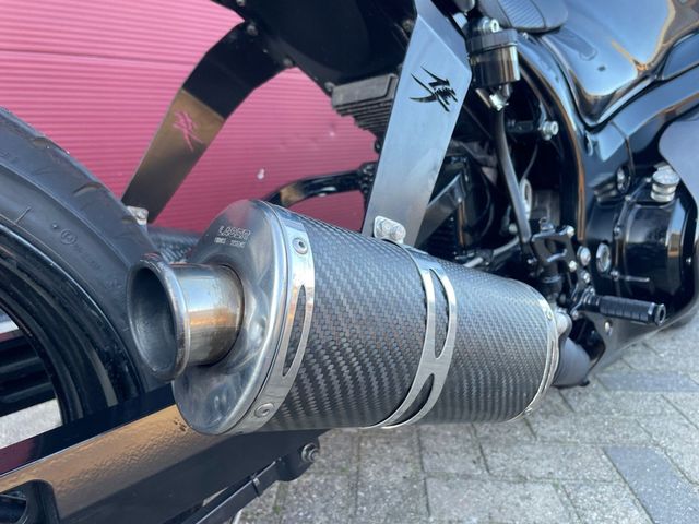 suzuki - gsx-r-1300-hayabusa