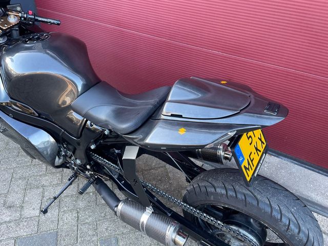 suzuki - gsx-r-1300-hayabusa