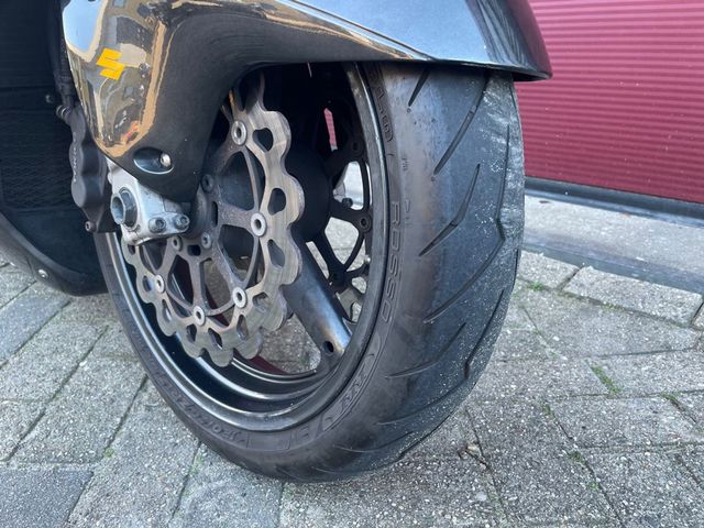 suzuki - gsx-r-1300-hayabusa