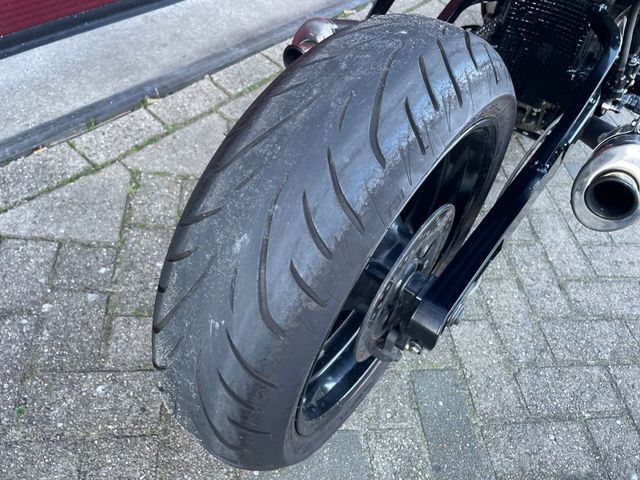 suzuki - gsx-r-1300-hayabusa