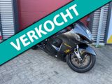 SUZUKI GSX-R 1300 HAYABUSA