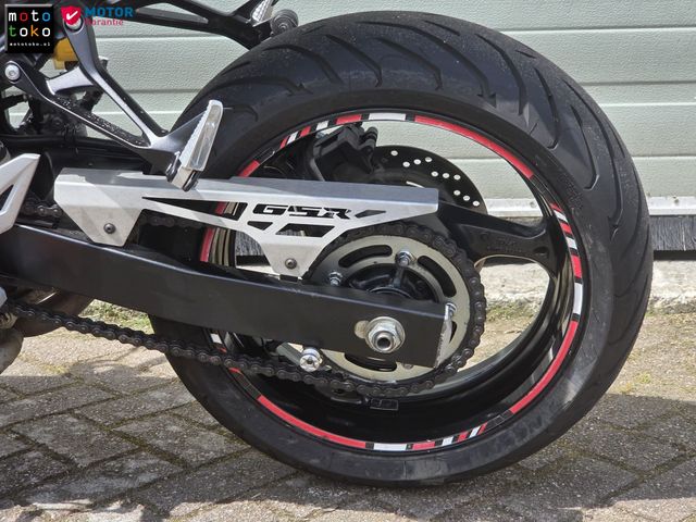 suzuki - gsr-750
