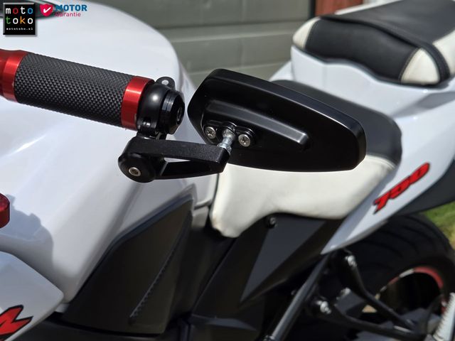 suzuki - gsr-750
