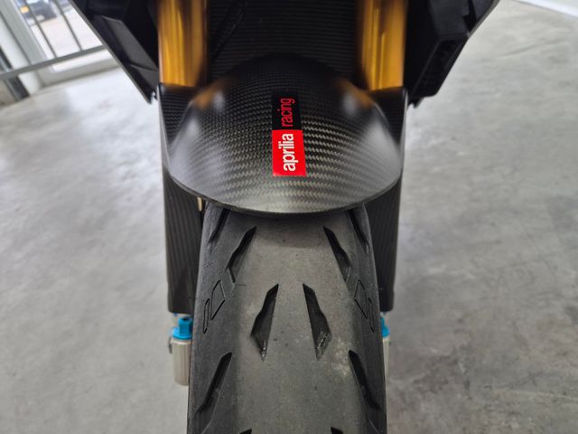 aprilia - tuono--v4-1100-factory