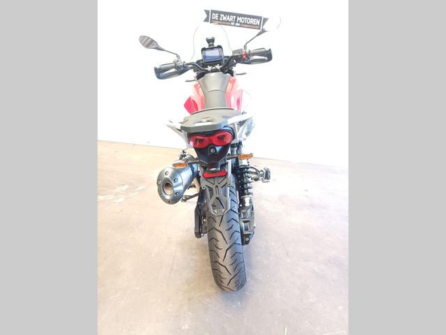 moto-guzzi - v-85-strada