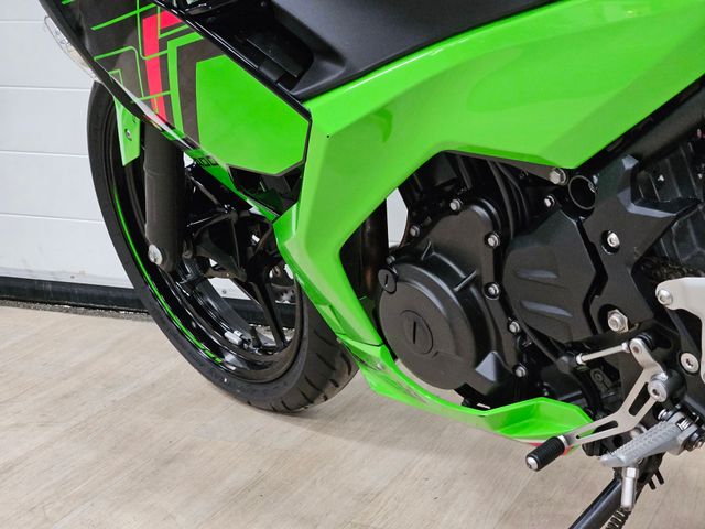 kawasaki - ninja-400