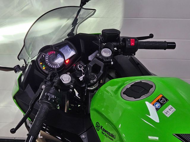 kawasaki - ninja-400