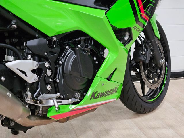 kawasaki - ninja-400