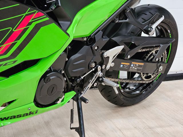 kawasaki - ninja-400