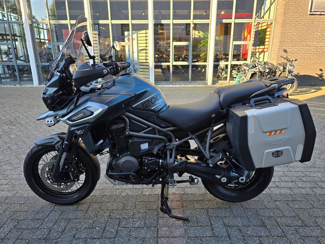 triumph - tiger-1200-xca