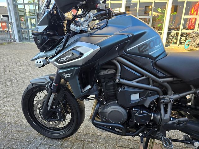 triumph - tiger-1200-xca