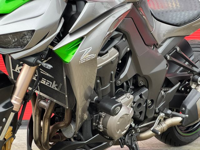 kawasaki - z1000-abs