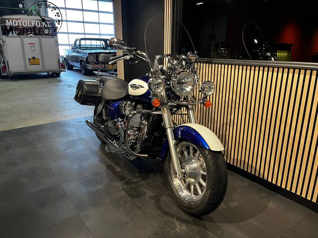 triumph - bonneville-america