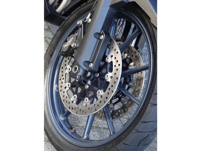 triumph - tiger-explorer