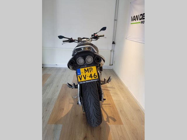 suzuki - gsr-600
