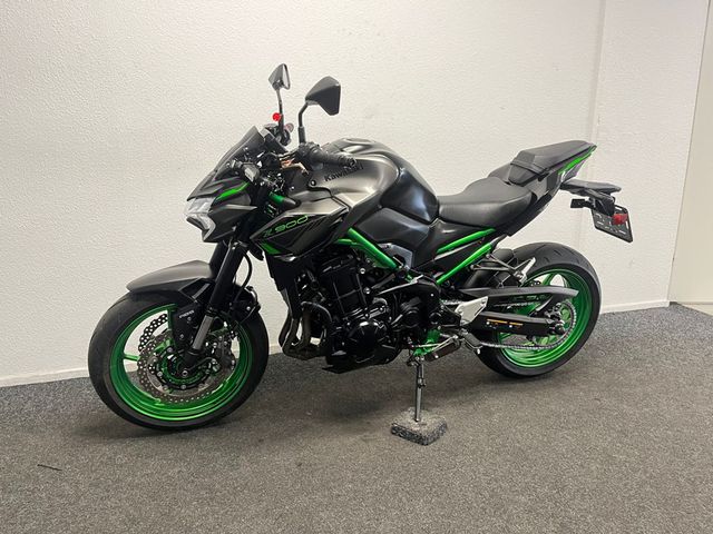 kawasaki - z900