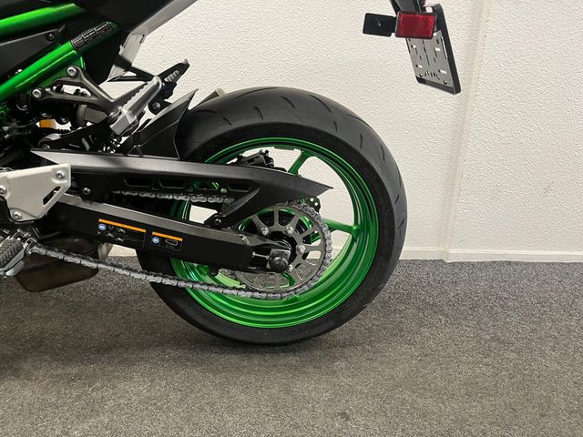 kawasaki - z900