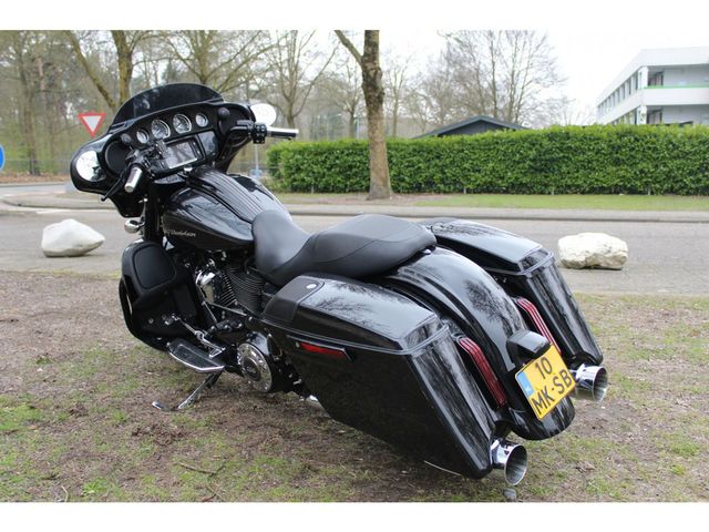 harley-davidson - street-glide-cvo-flhxse