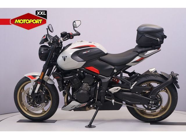 triumph - trident-800
