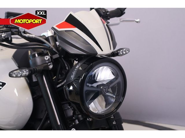 triumph - trident-800