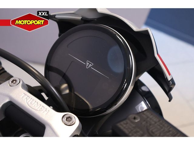 triumph - trident-800