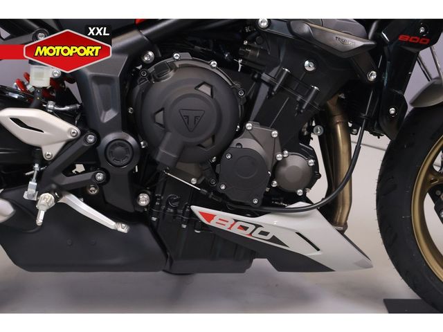 triumph - trident-800
