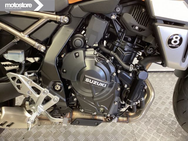 suzuki - gsx-8t