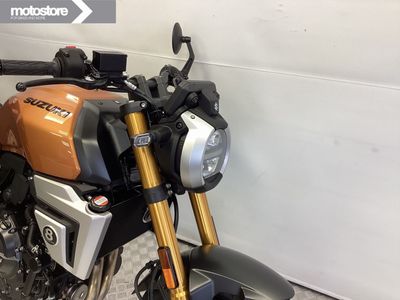 SUZUKI GSX-8T – foto 4