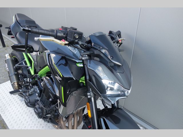 kawasaki - z900