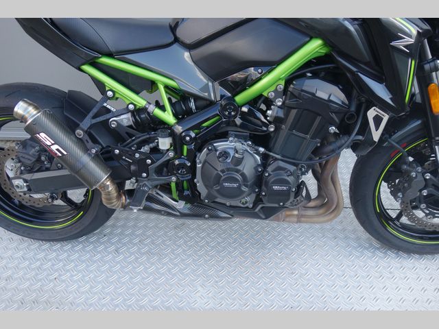 kawasaki - z900