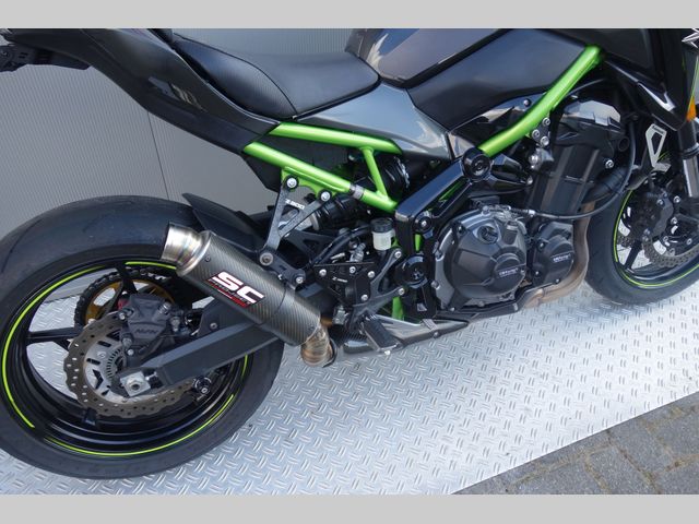 kawasaki - z900