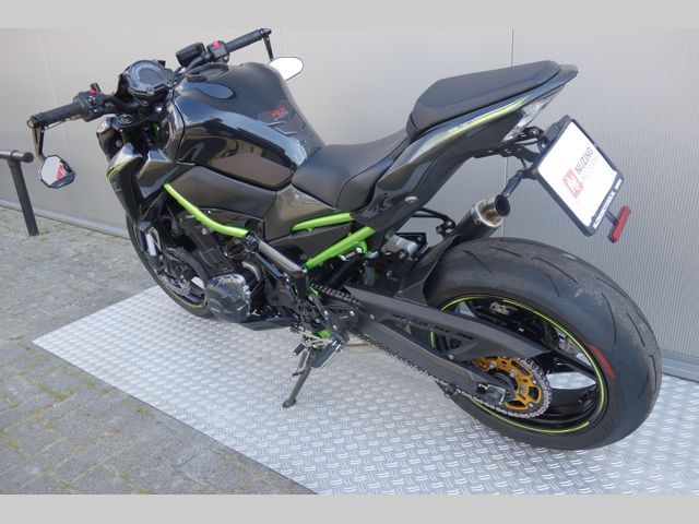 kawasaki - z900