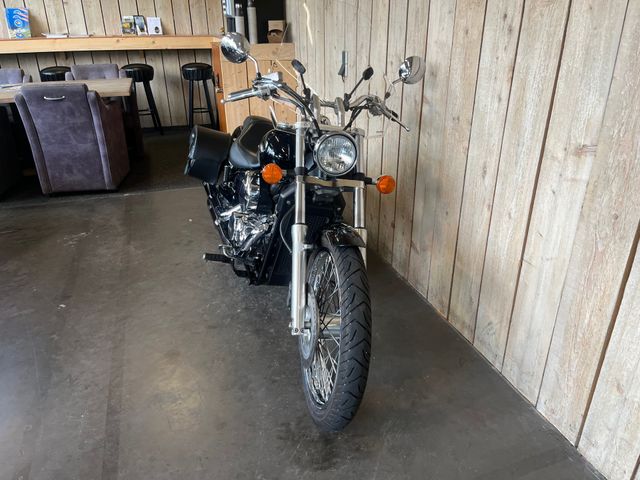 honda - vt-750-c2-shadow-ace