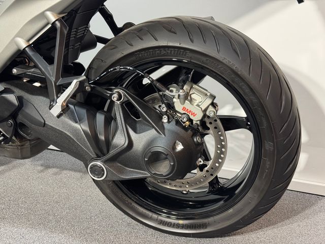 bmw - r-1300-r