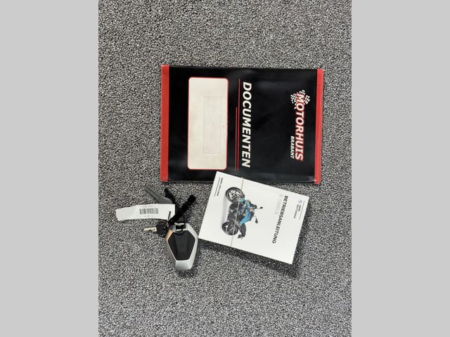 bmw - r-1300-r