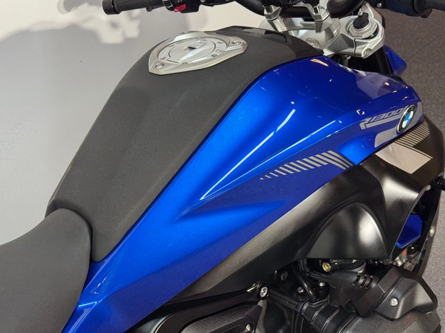 bmw - r-1300-r